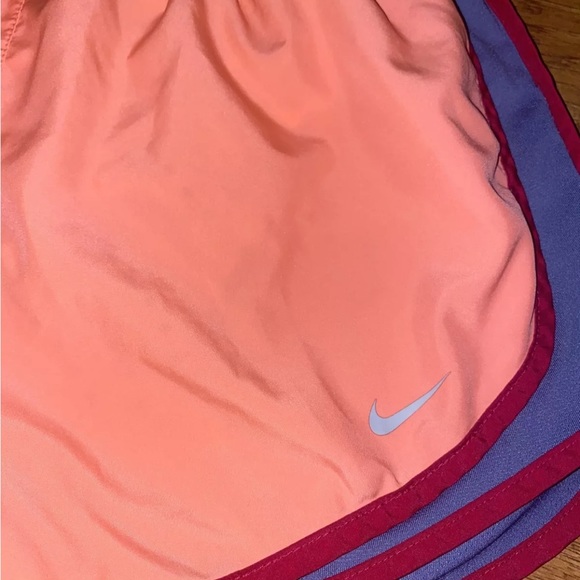 Nike Dri-Fit Shorts Women's Orange Elastic Waist Size LARGE - Picture 3 of 5